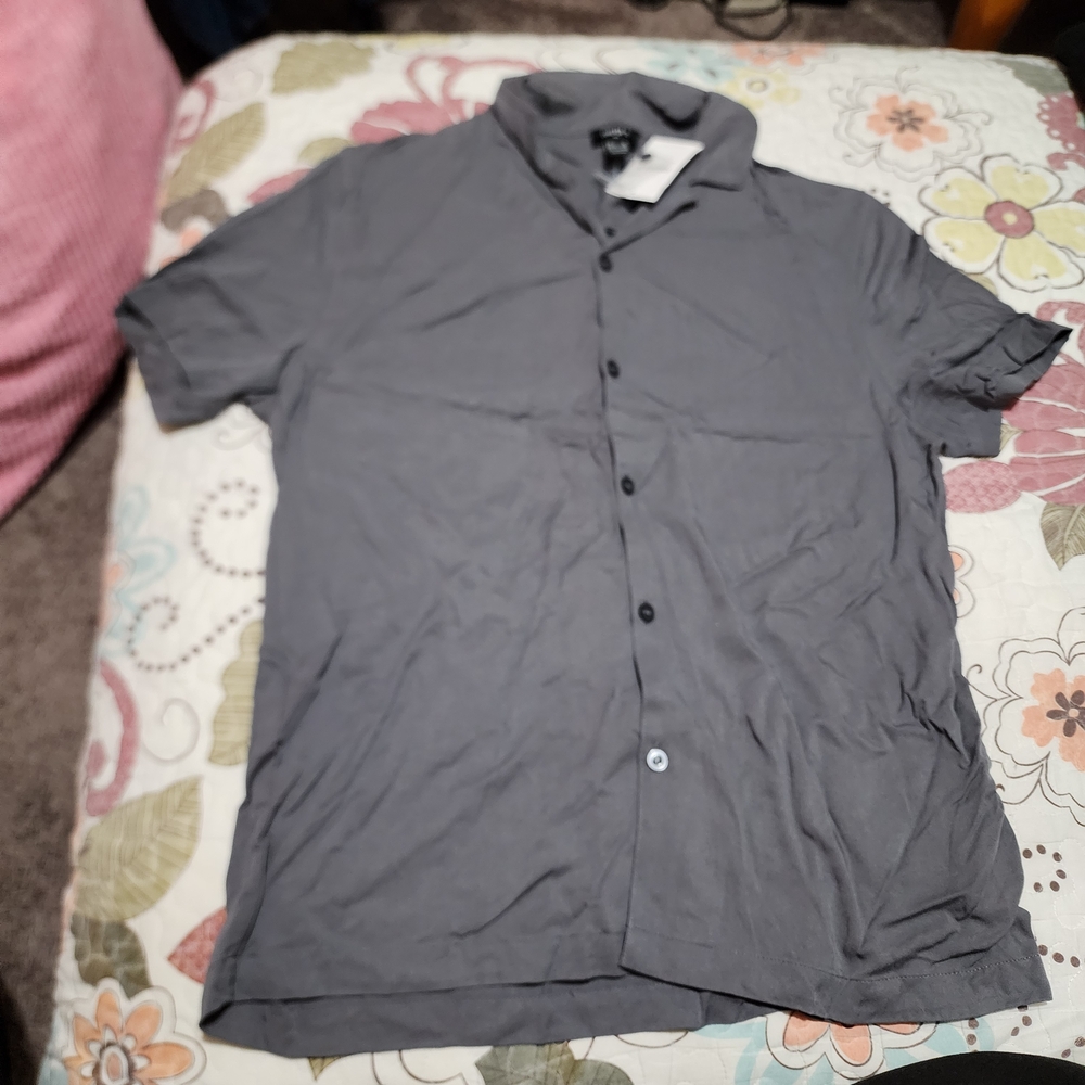 Forever 21 Men's Charcoal Short Sleeve Shirt